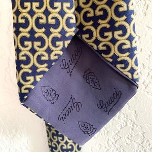 Gucci silk tie